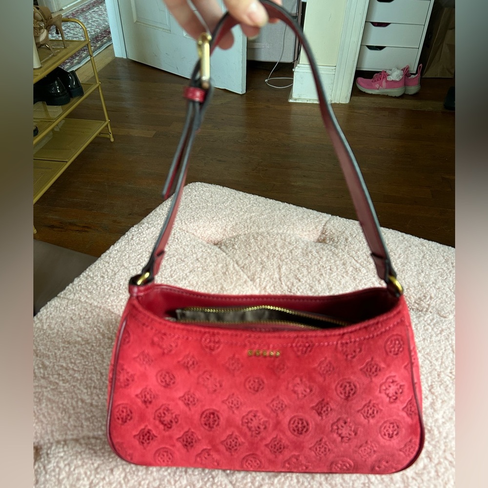 Guess Fed Purse